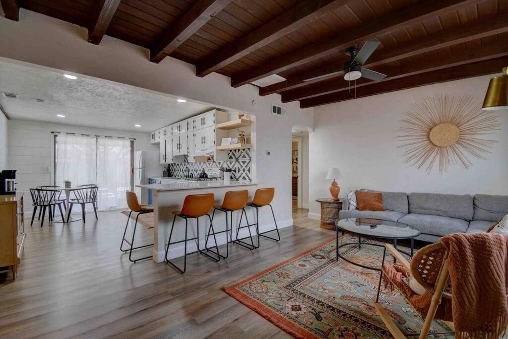Casa Charleston-3Br-2Bath-Hot Tub-Pet Friendly-No Pet Fees! Albuquerque Exterior foto