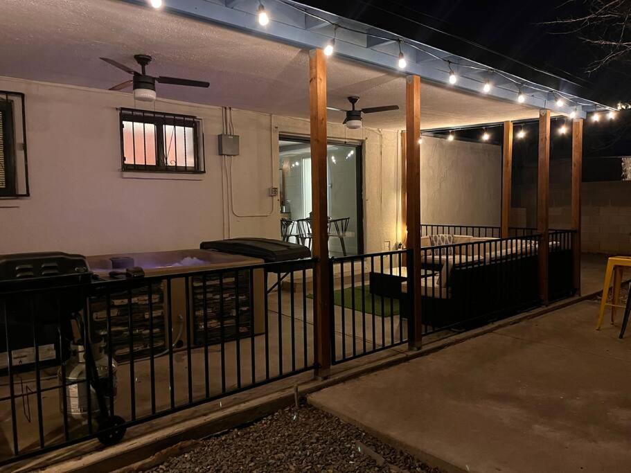 Casa Charleston-3Br-2Bath-Hot Tub-Pet Friendly-No Pet Fees! Albuquerque Exterior foto