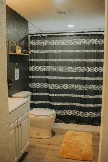 Casa Charleston-3Br-2Bath-Hot Tub-Pet Friendly-No Pet Fees! Albuquerque Exterior foto